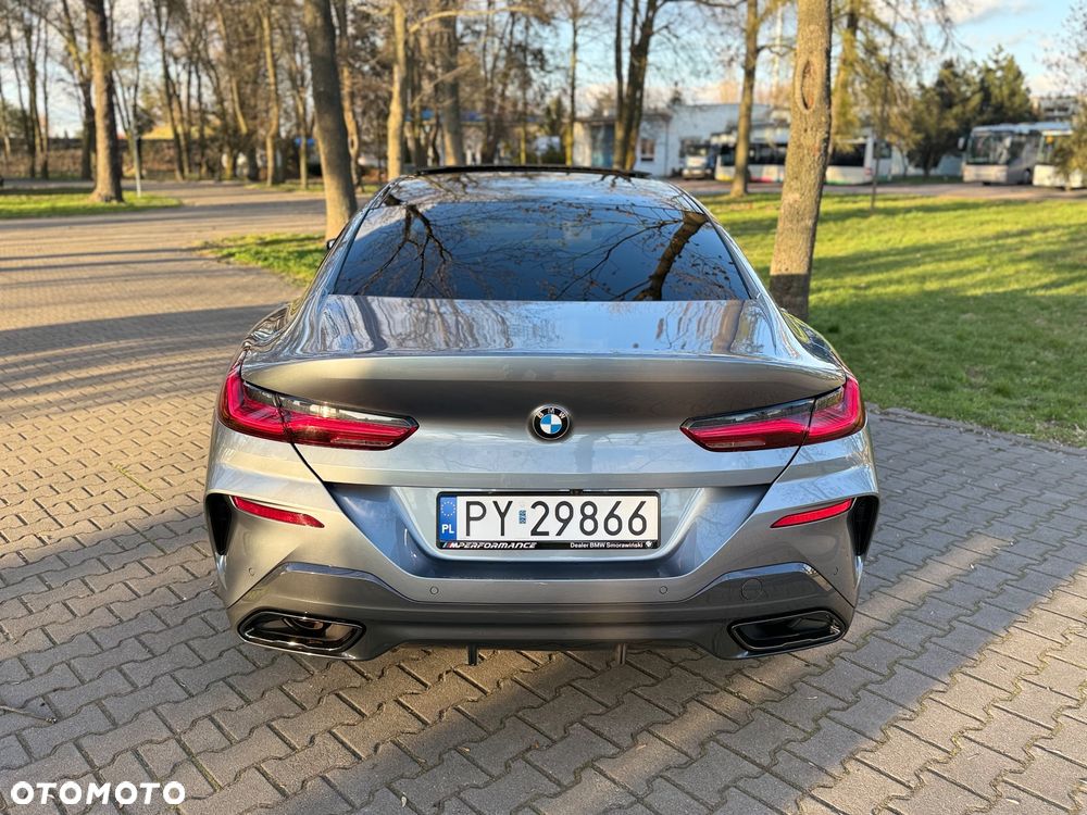 BMW Seria 8 - 11