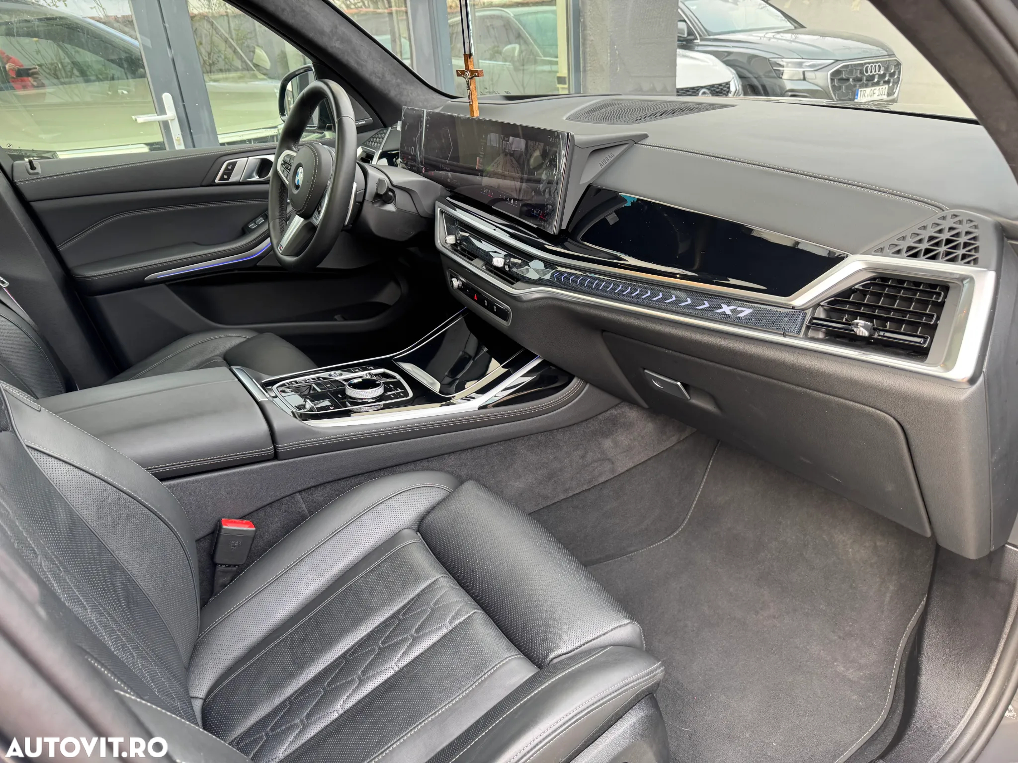 BMW X7 xDrive40i AT MHEV - 16