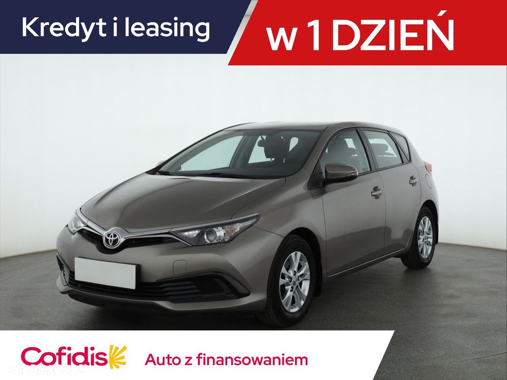 Toyota Auris - 2