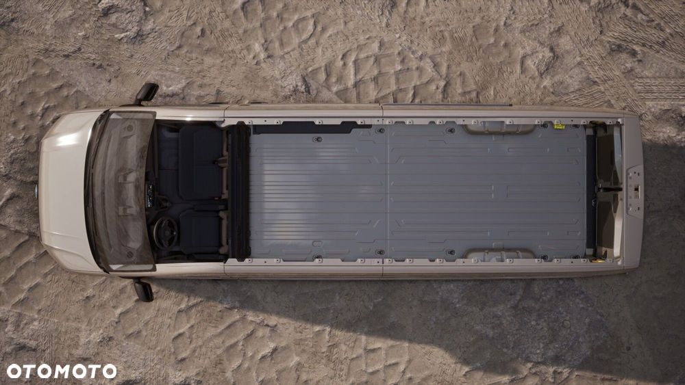 Volkswagen Crafter Furgon z wysokim dachem - 11