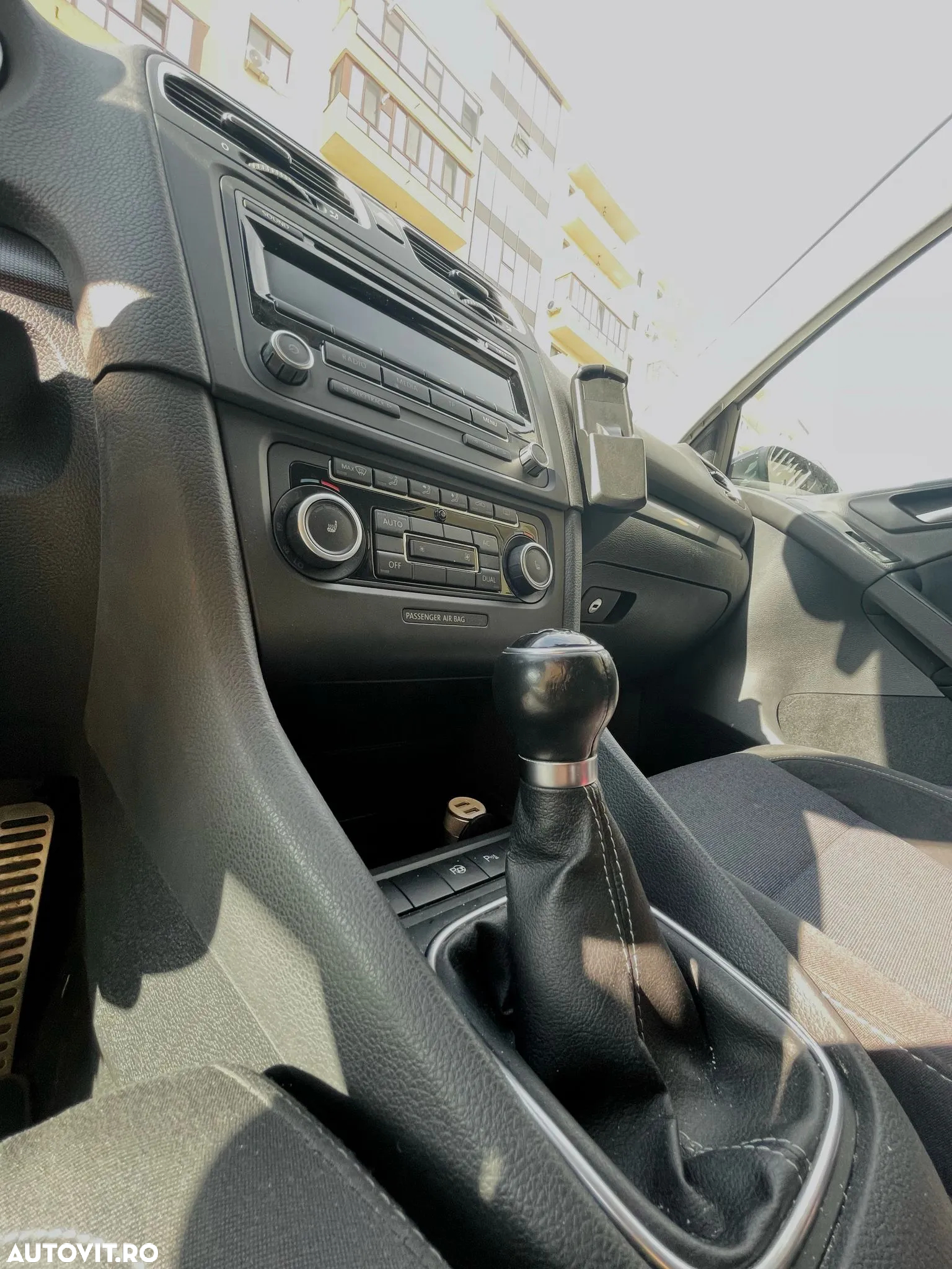 Volkswagen Golf - 10