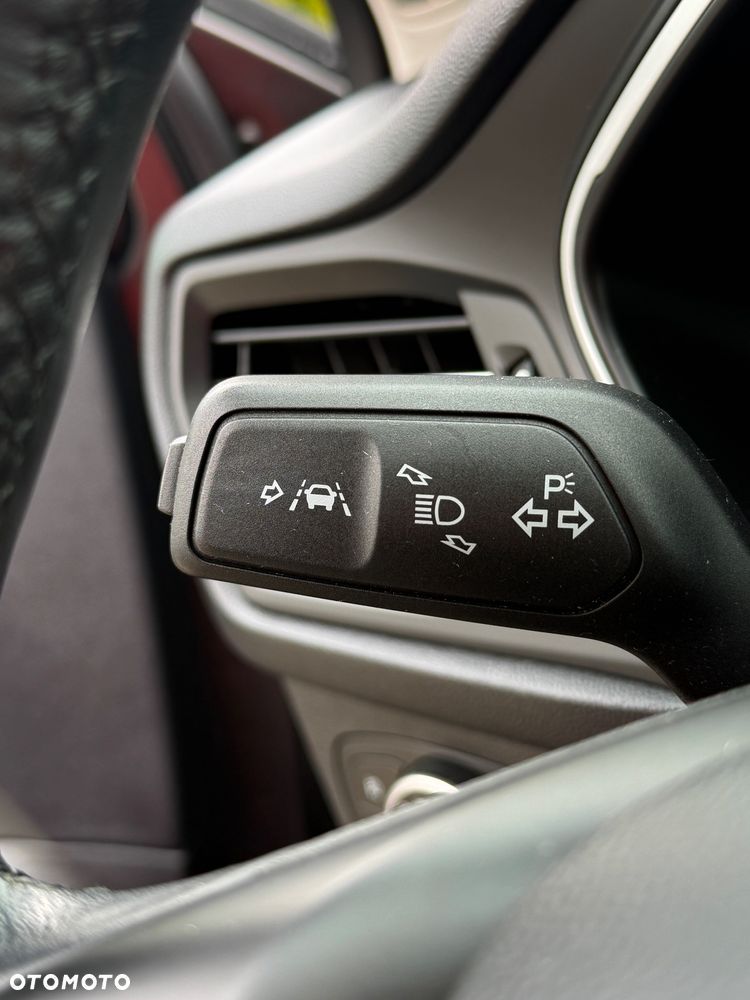 Ford Focus 1.5 EcoBlue STart-Stopp-System TITANIUM - 35