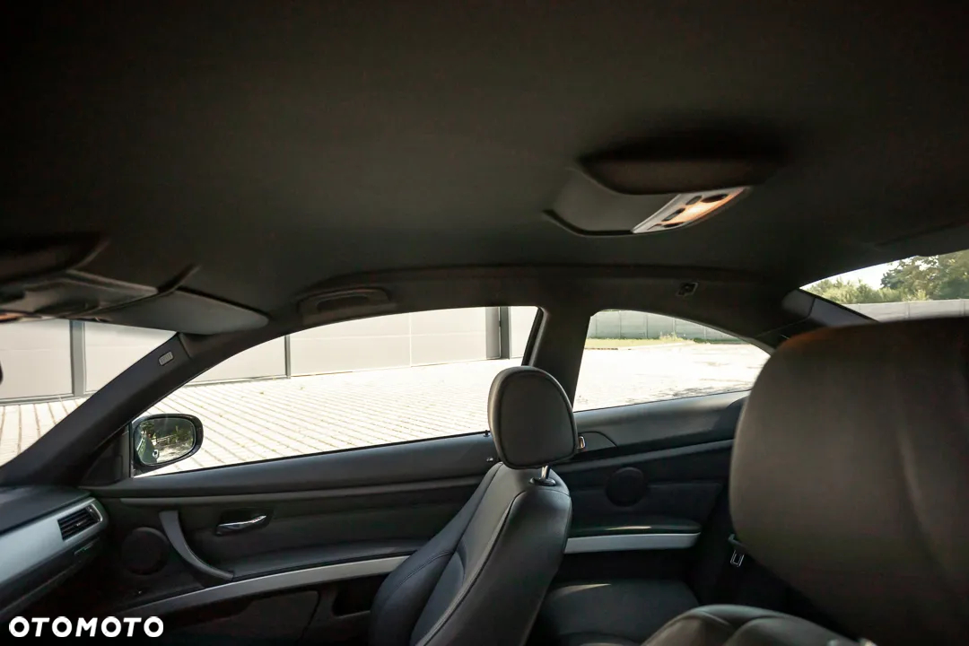 BMW Seria 3 320i Coupe M Sport Edition - 20