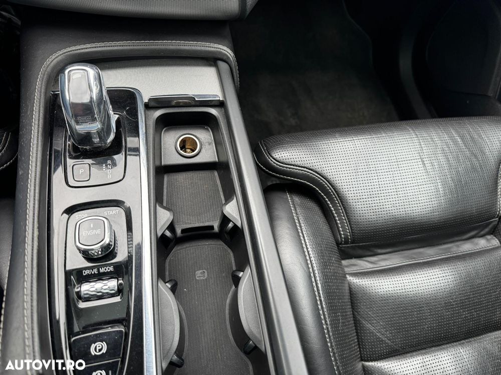 Volvo XC 90 T8 Twin Engine AWD Inscription - 12