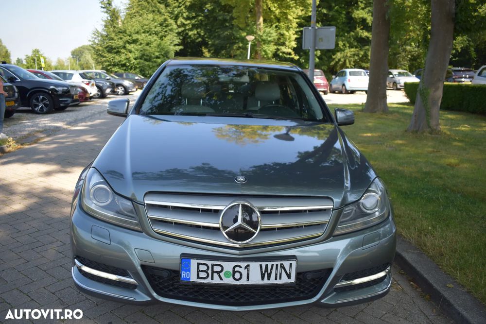 Mercedes-Benz C 350 CDI DPF 4Matic 7G-TRONIC BlueEFFICIENCY Avantgarde - 5