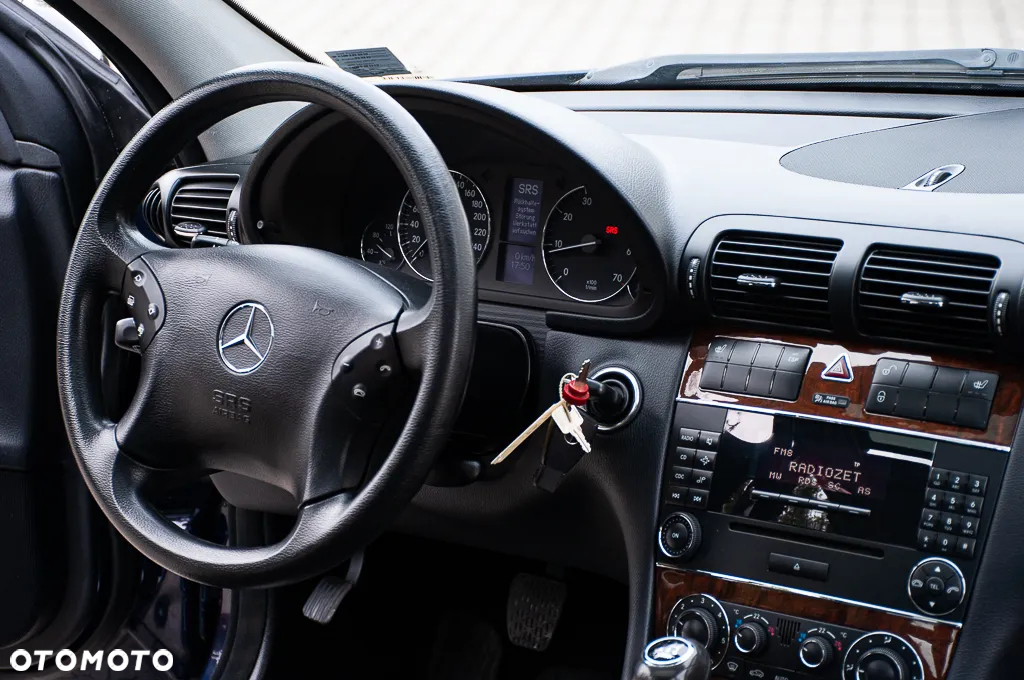 Mercedes-Benz Klasa C 180 T Kompressor Avantgarde - 5
