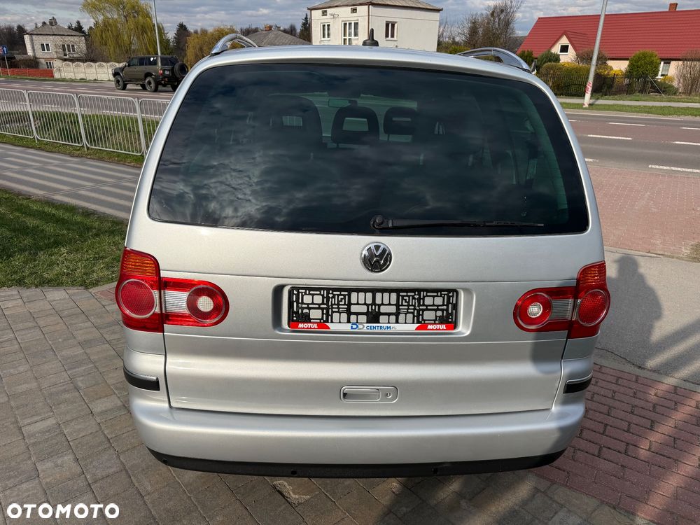 Volkswagen Sharan 1.8 5V Turbo Sportline - 11