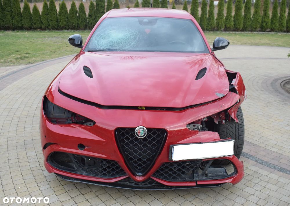 Alfa Romeo Giulia - 2
