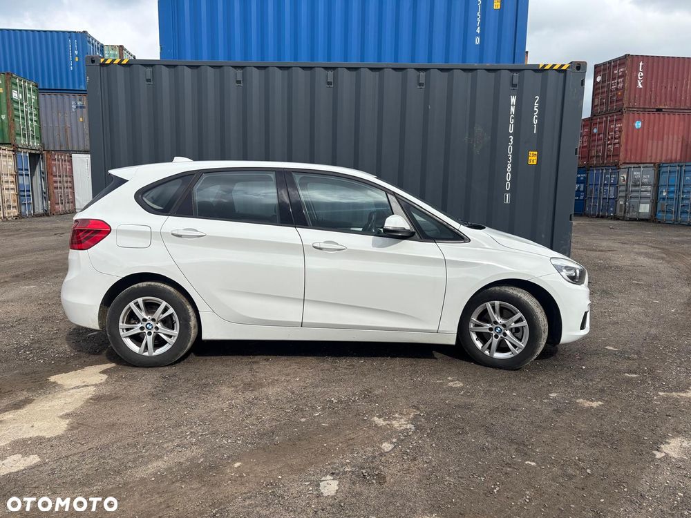 BMW Seria 2 216d - 8