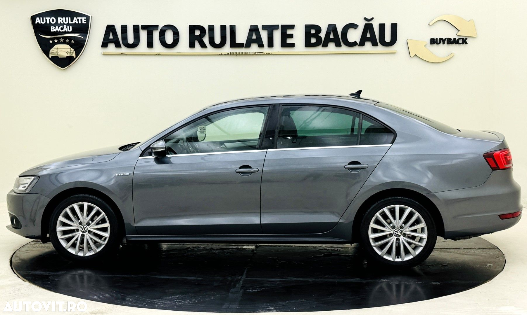 Volkswagen Jetta - 5