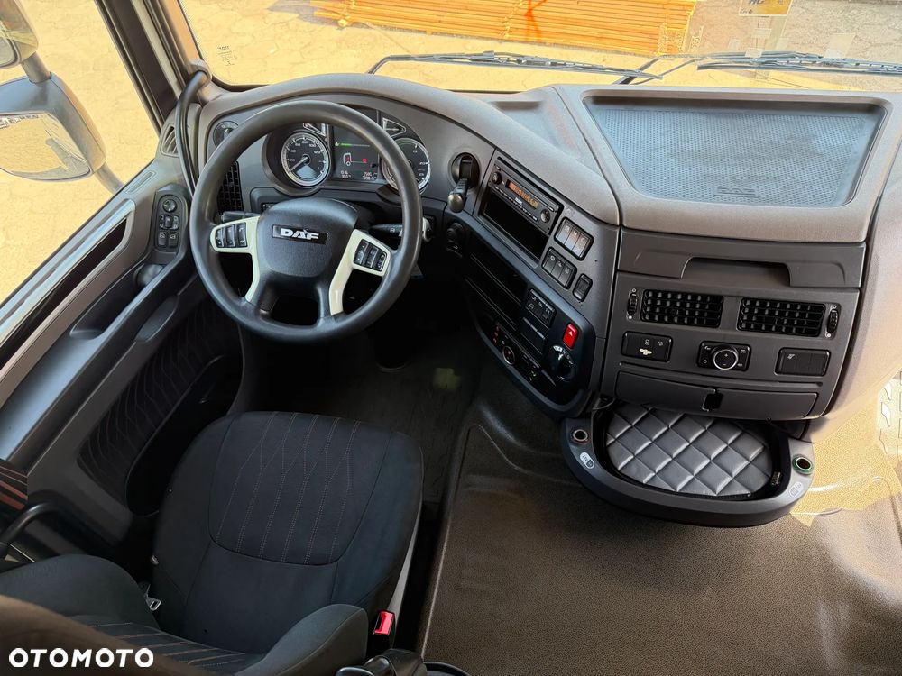 DAF XF 106 480 / MEGA LOW DECK / 709 TYS. KM PRZEBIEGU / NOWY TACHOGRAF / NAJWYŻSZA KABINA SUPER SPACE CAB / LODÓWKA / 2018 ROK !! - 40