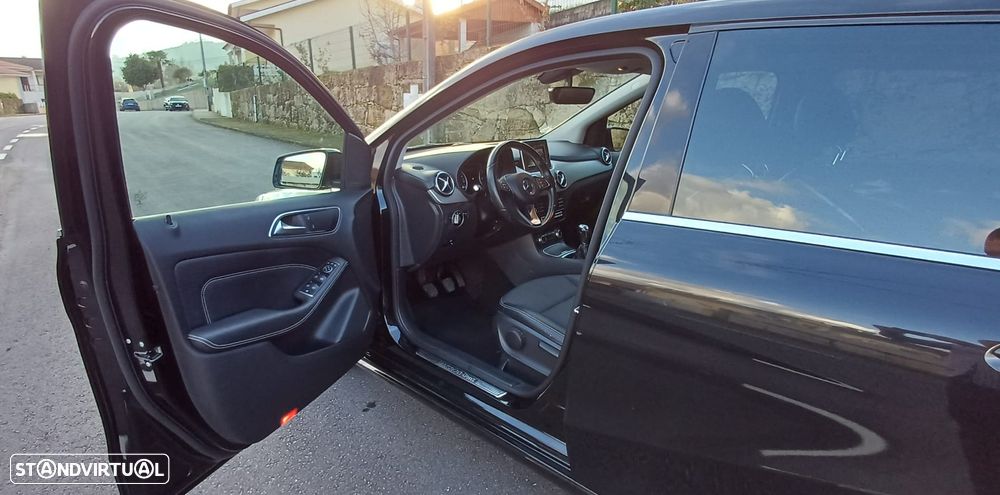 Mercedes-Benz B 180 CDI Urban - 11