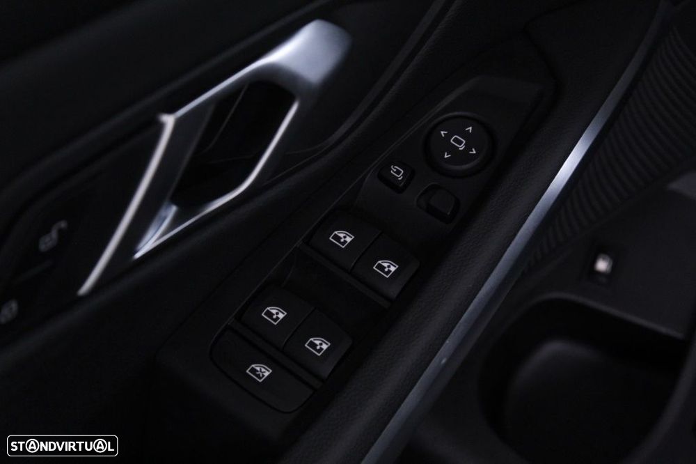 BMW 330 e Pack Desportivo M Auto - 21