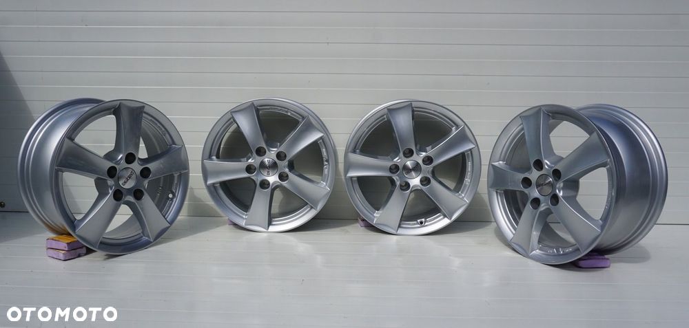DEZENT TX 16" 5X114,3x66,1 ET40 AF27 - 1