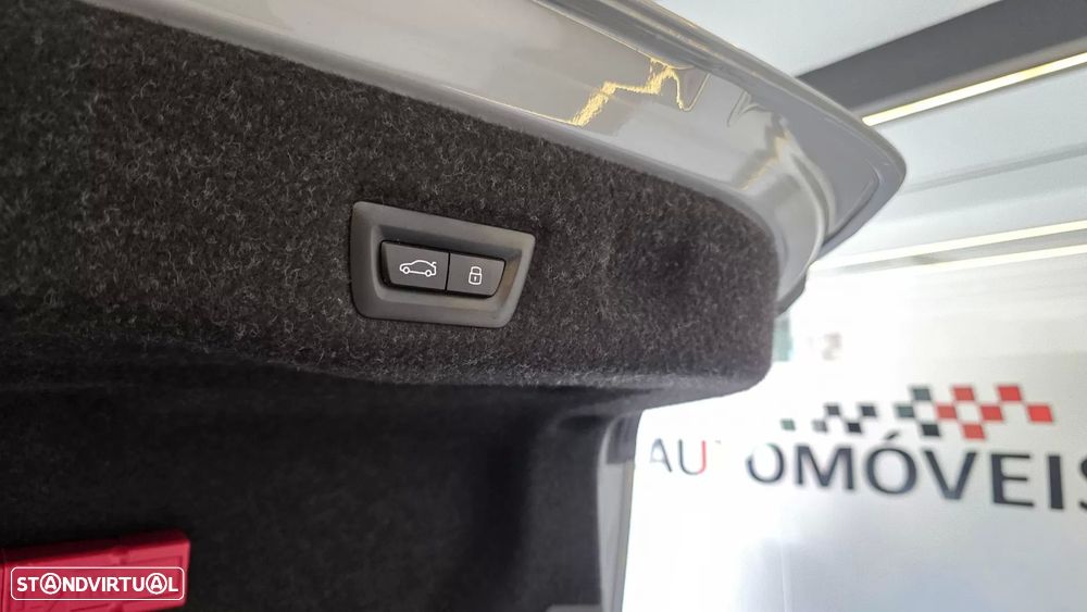 BMW 530 e Pack Desportivo M - 23