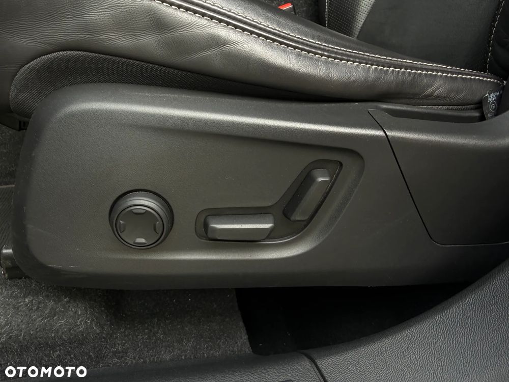 Volvo XC 40 T3 RDesign - 14