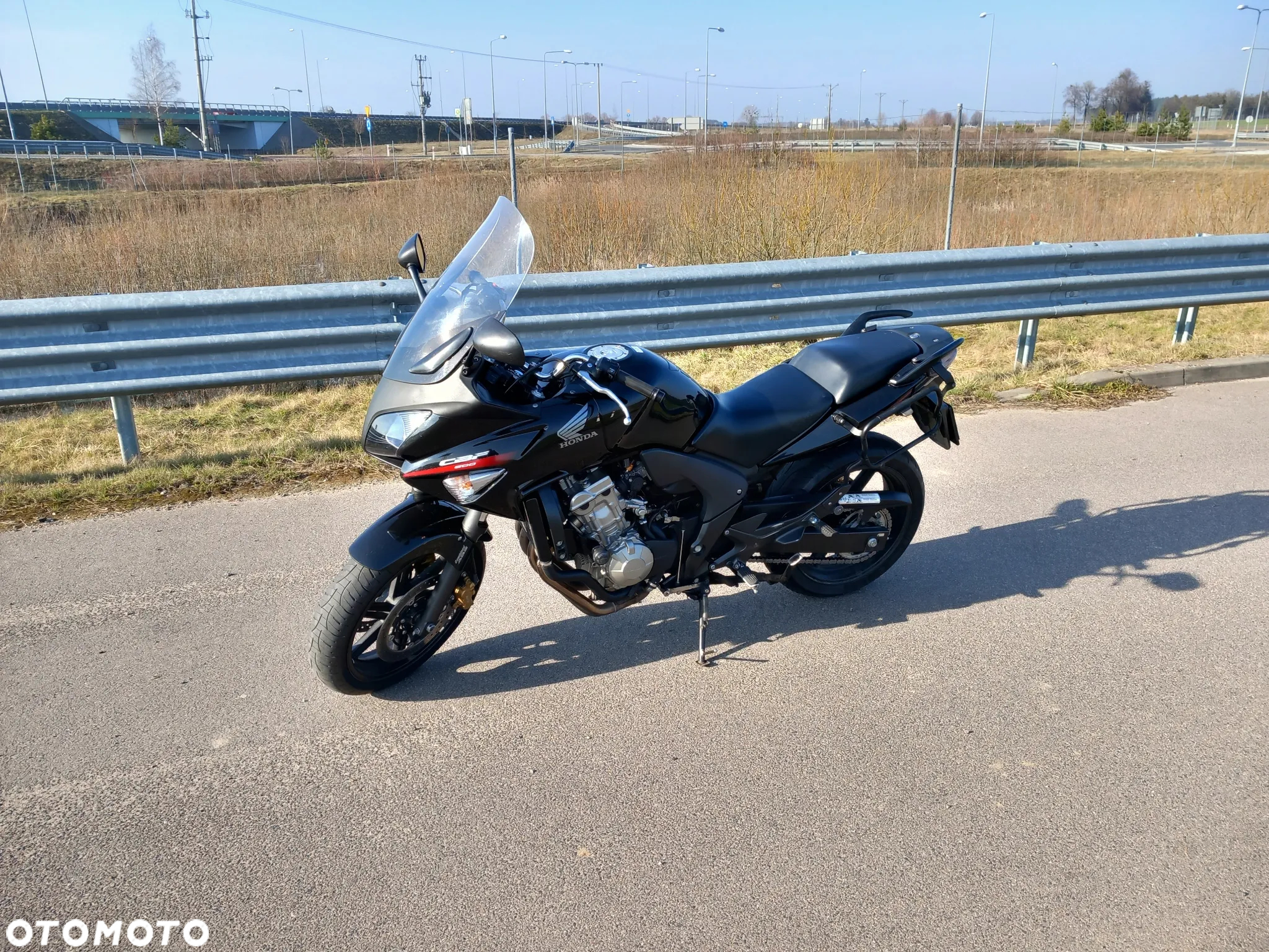 Honda CBF - 2