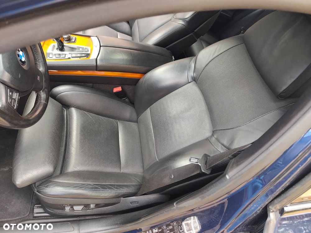 BMW Seria 7 750i L xDrive - 31