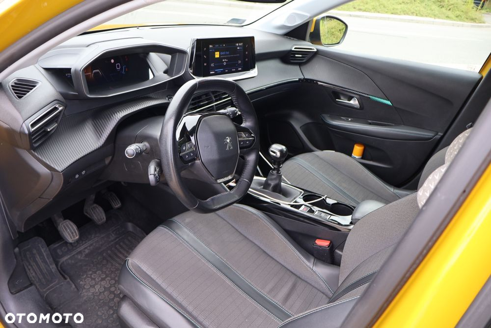 Peugeot 208 1.2 PureTech Allure S&S - 21