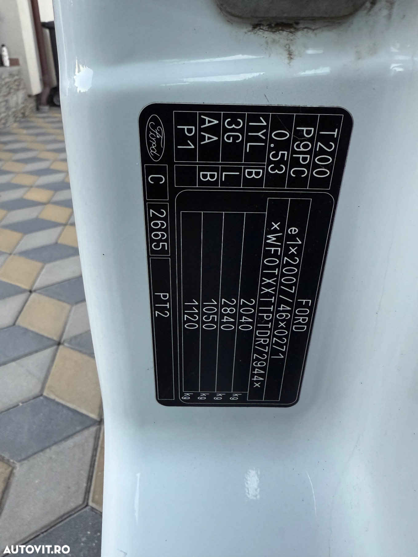 Ford Transit Connect - 19