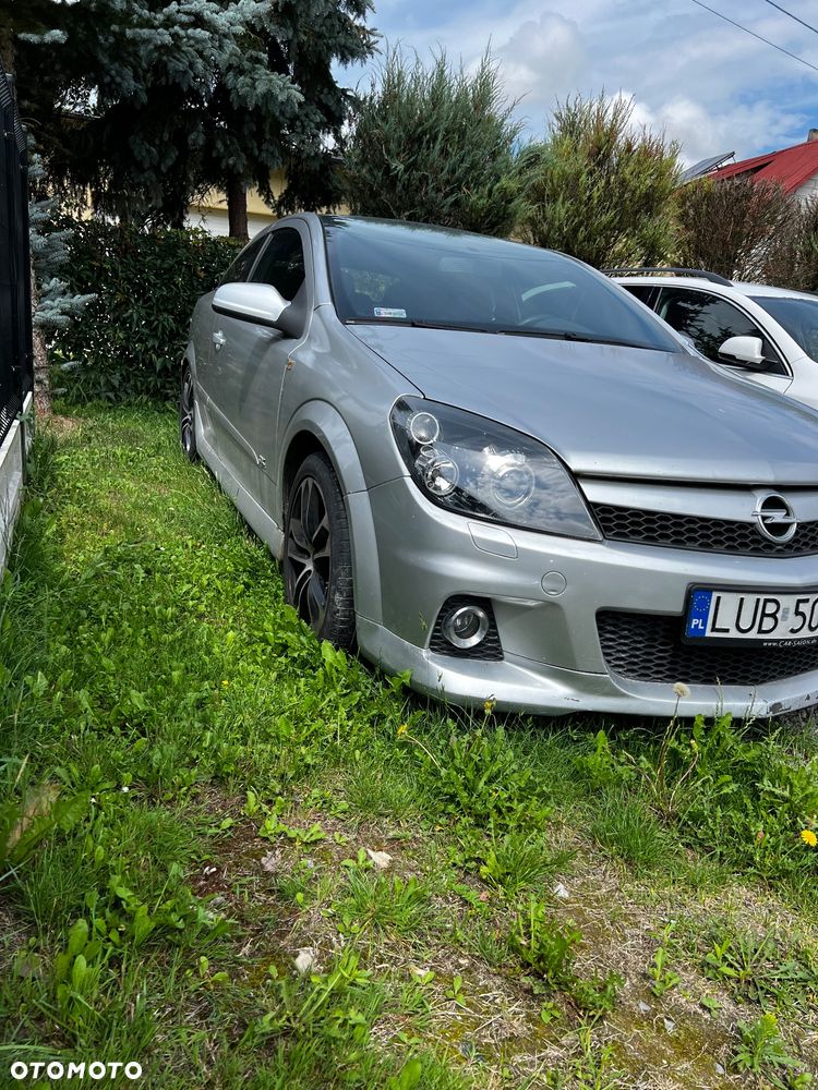 Opel Astra III GTC 2.0 T Sport - 2