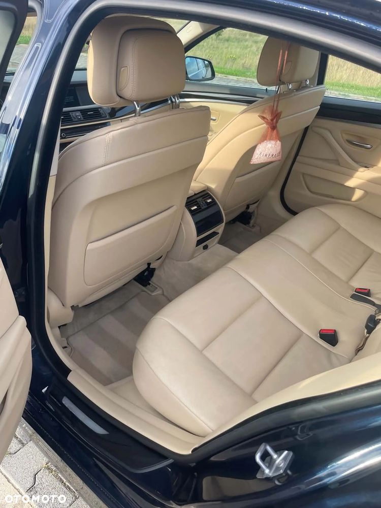 BMW Seria 5 520d - 5