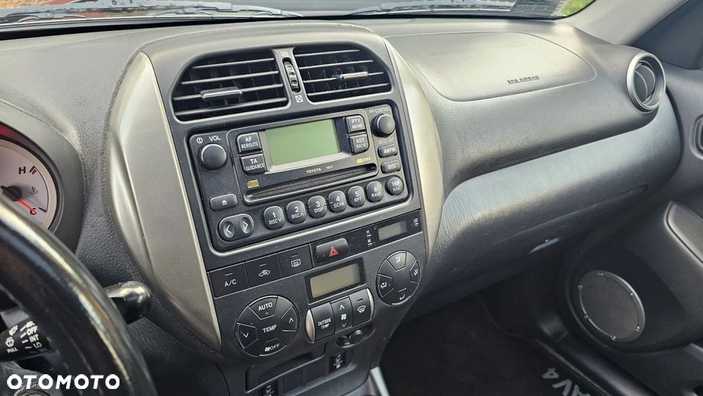 Toyota RAV4 2.0 VVT-i 4x4 - 10