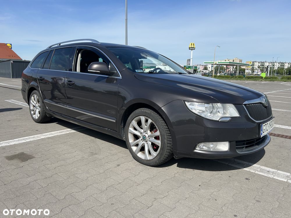 Skoda Superb 2.0 TDI Platinum DSG - 6