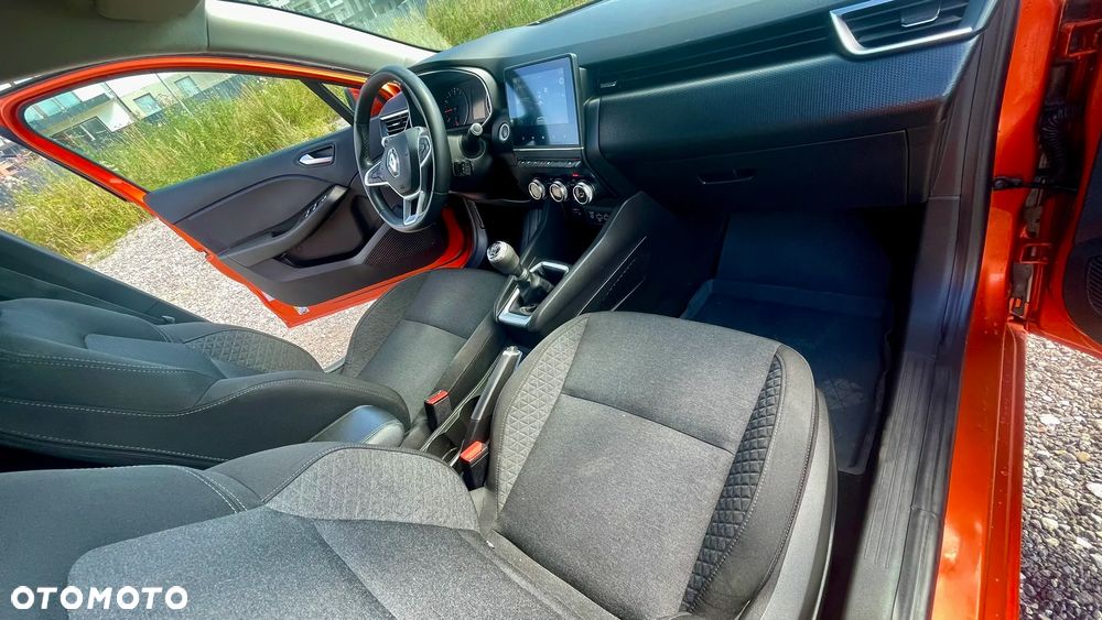 Renault Clio - 22