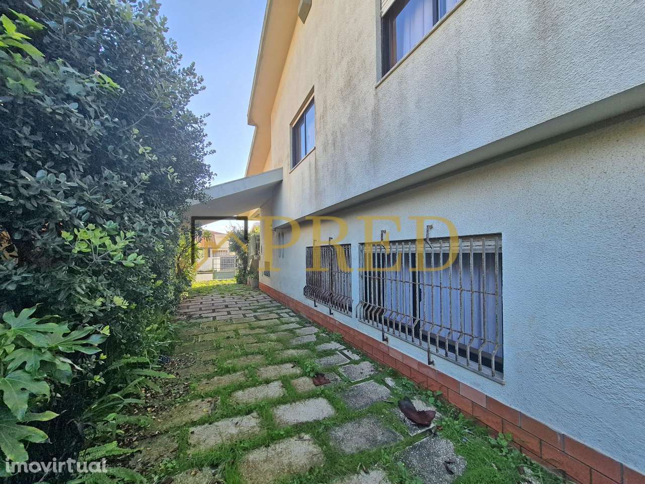 Moradia V3+1, junto à praia de Vila Chã - Grande imagem: 3/24