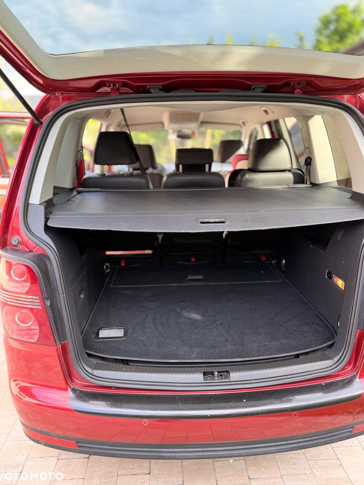 Volkswagen Touran 1.4 TSI Highline - 18