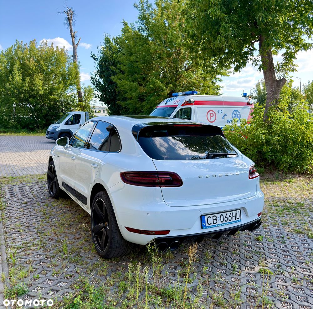 Porsche Macan S - 2