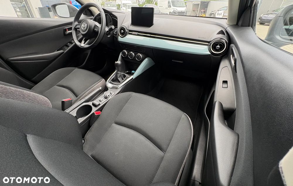 Mazda 2 - 11