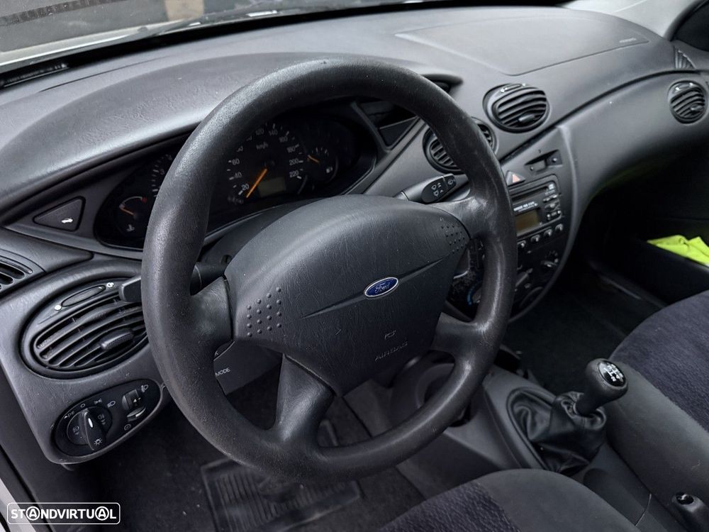 Ford Focus SW 1.4 Comfort - 8