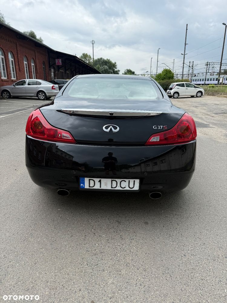 Infiniti G G37 - 3