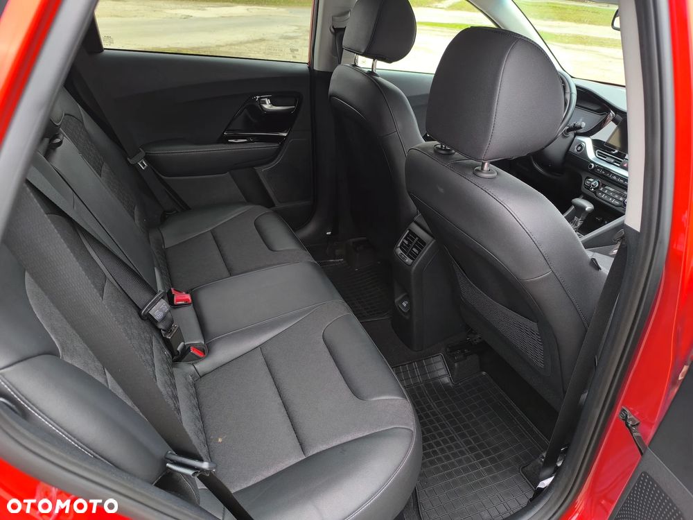 Kia Niro 1.6 GDI Hybrid L Business Line - 12