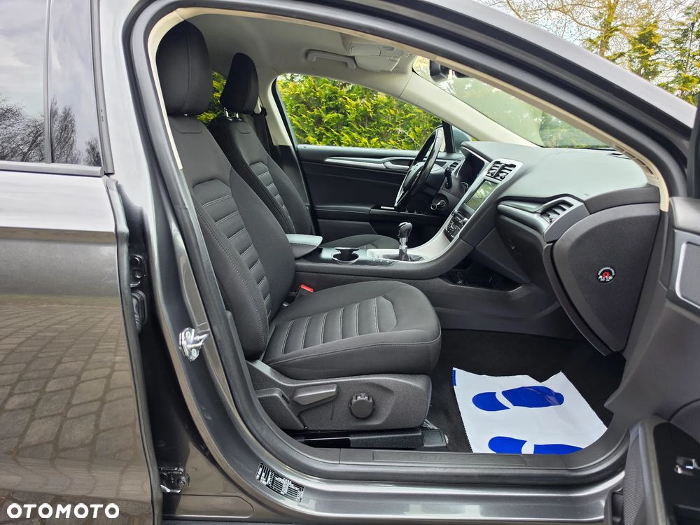 Ford Mondeo 2.0 TDCi Titanium - 38