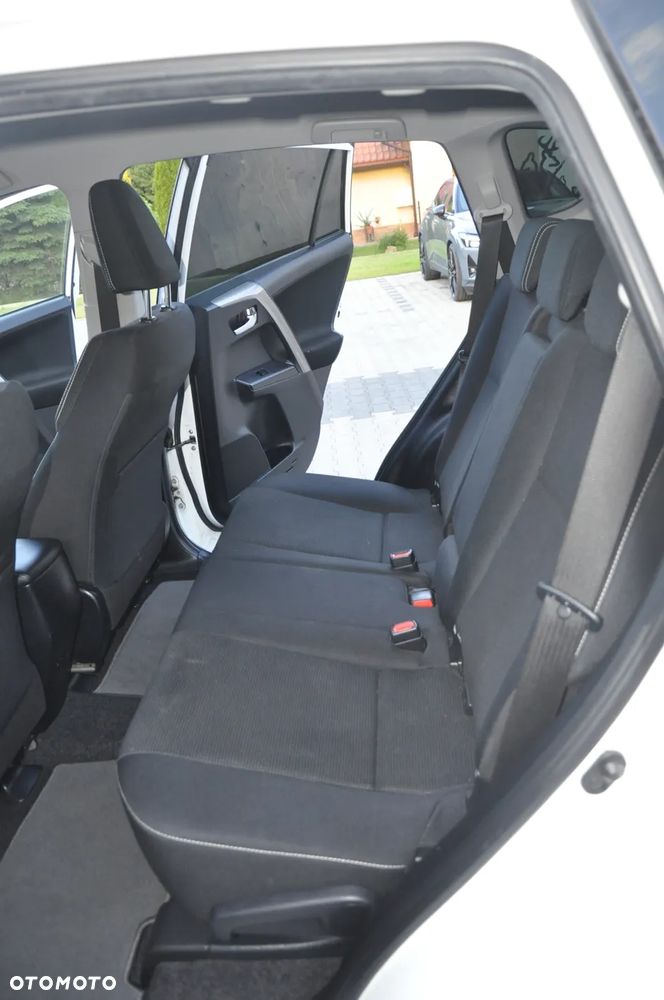 Toyota RAV4 2.0 4x4 Start&Stop Executive - 28