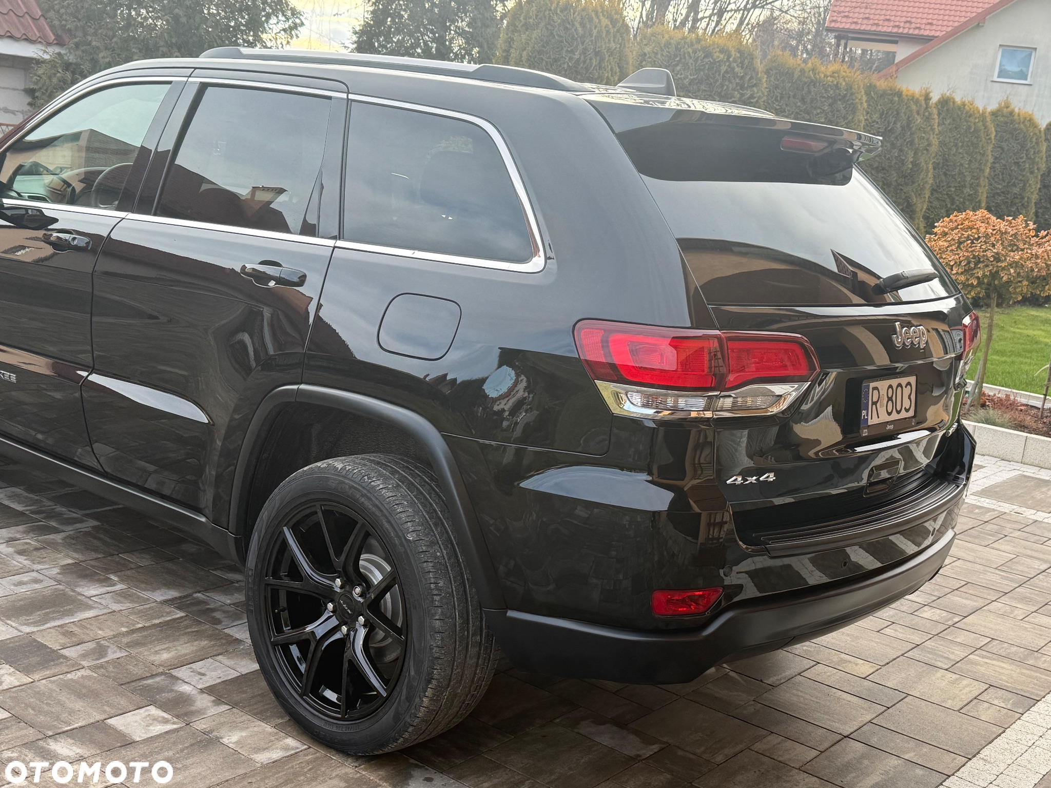 Jeep Grand Cherokee - 13