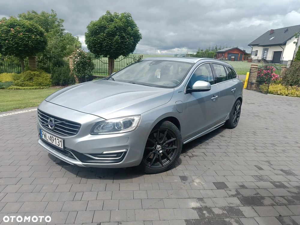 Volvo V60 D6 AWD Plug-in Hybrid Summum - 5