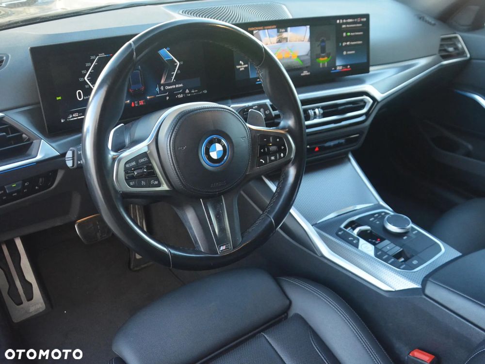 BMW Seria 3 330e xDrive M Sport sport - 6
