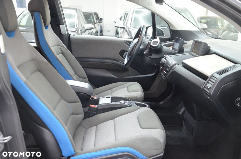 BMW i3 (60 Ah) - 13