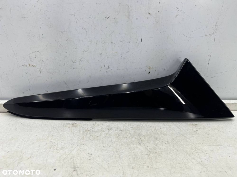 Listwa Mazda CX-30 CX30 19r.- PRAWA nakładka szyby klapy bagażnika spoiler blenda dfr5-519b1 - 1