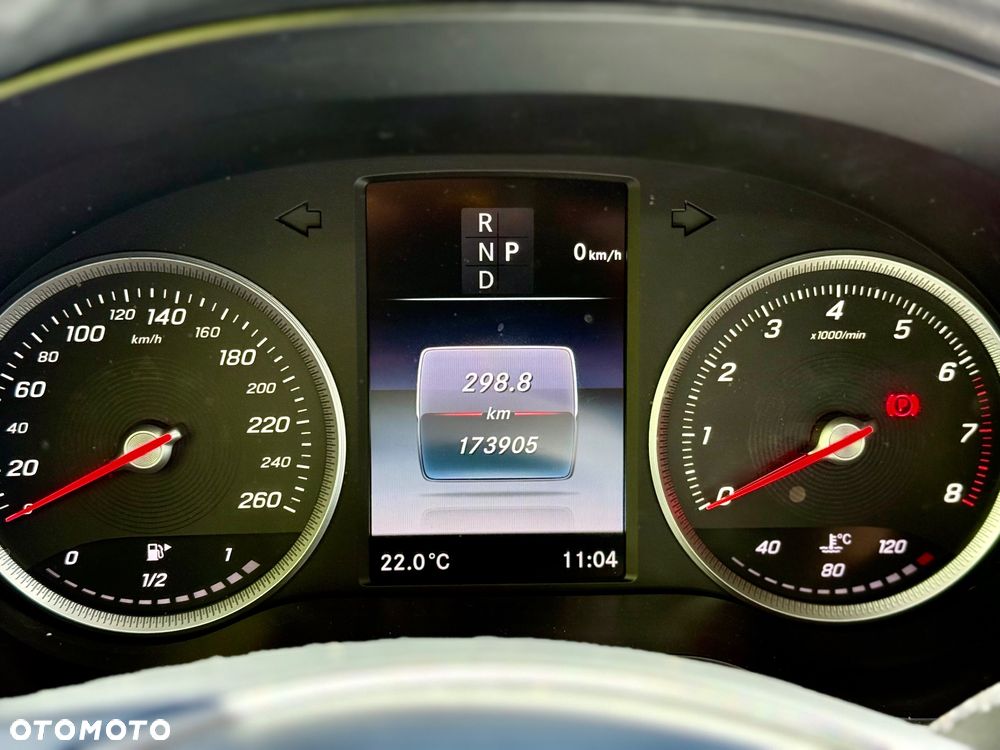 Mercedes-Benz GLC 300 4Matic 9G-TRONIC - 24