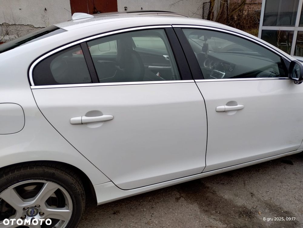 Volvo S60 ver-2-5-t5 - 26