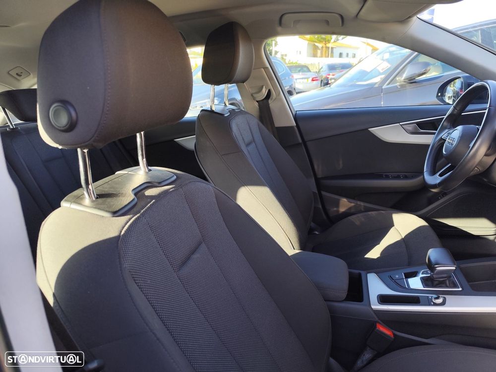 Audi A4 Avant 35 TDI S tronic - 24