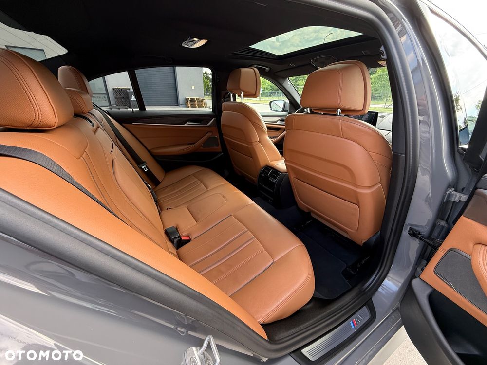 BMW Seria 5 520d xDrive M Sport sport - 26