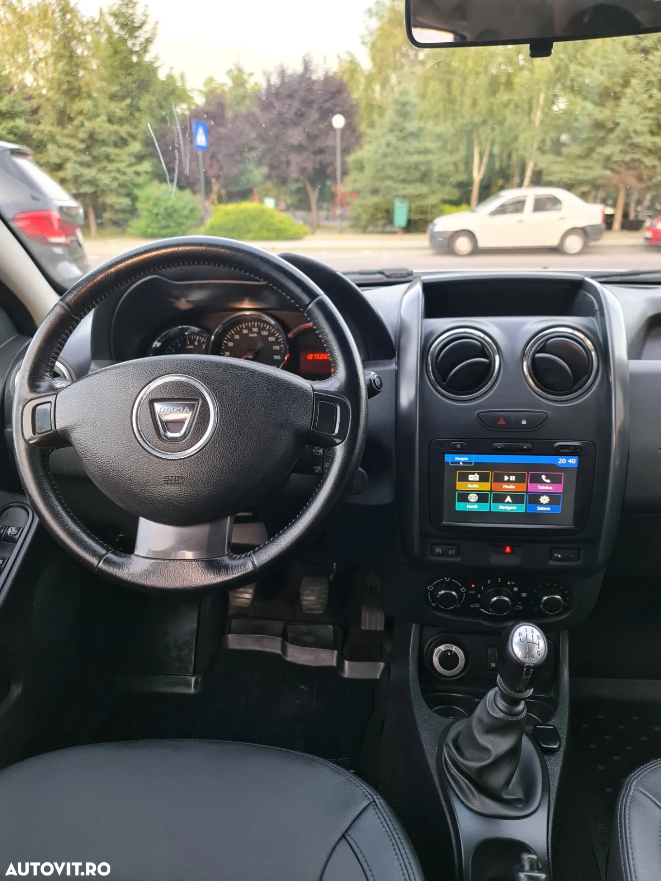 Dacia Duster dCi 110 FAP 4x4 Prestige - 9