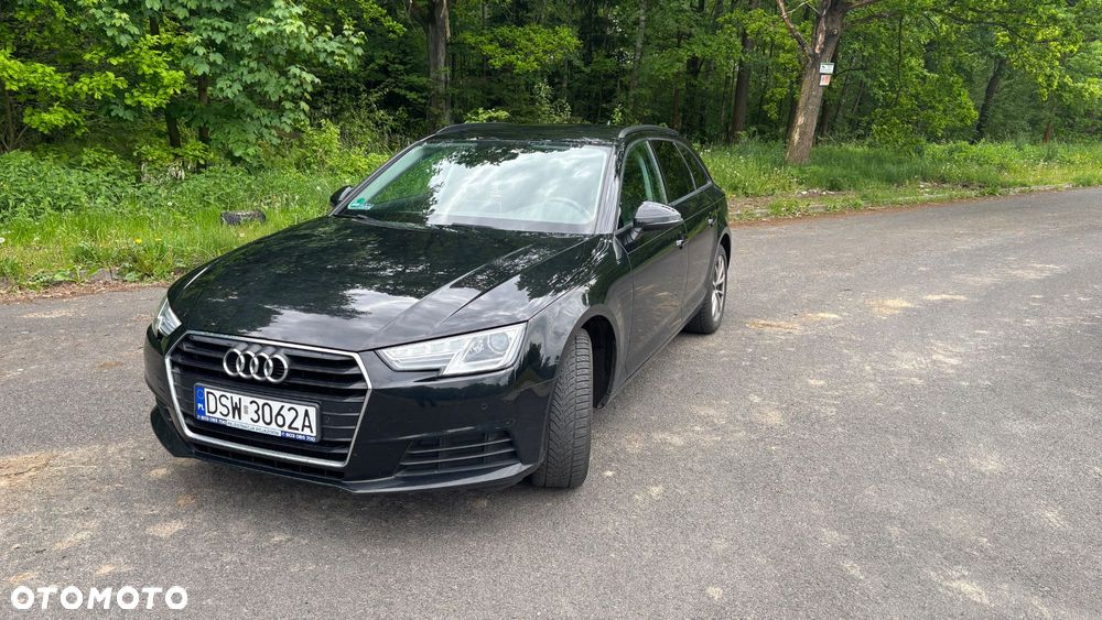 Audi A4 Avant - 1