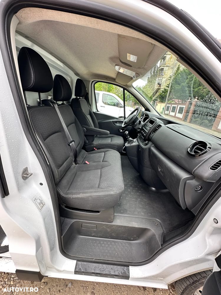 Opel VIVARO - 10